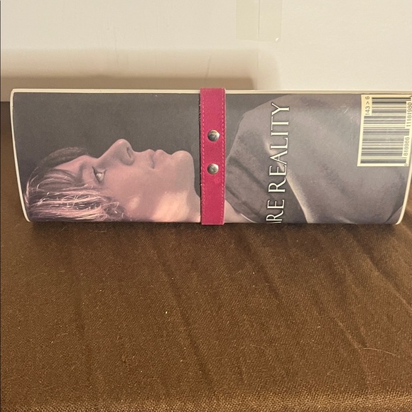 😄Vintage magazine clutch boho chic fashion statement piece iconic - Picture 2 of 11